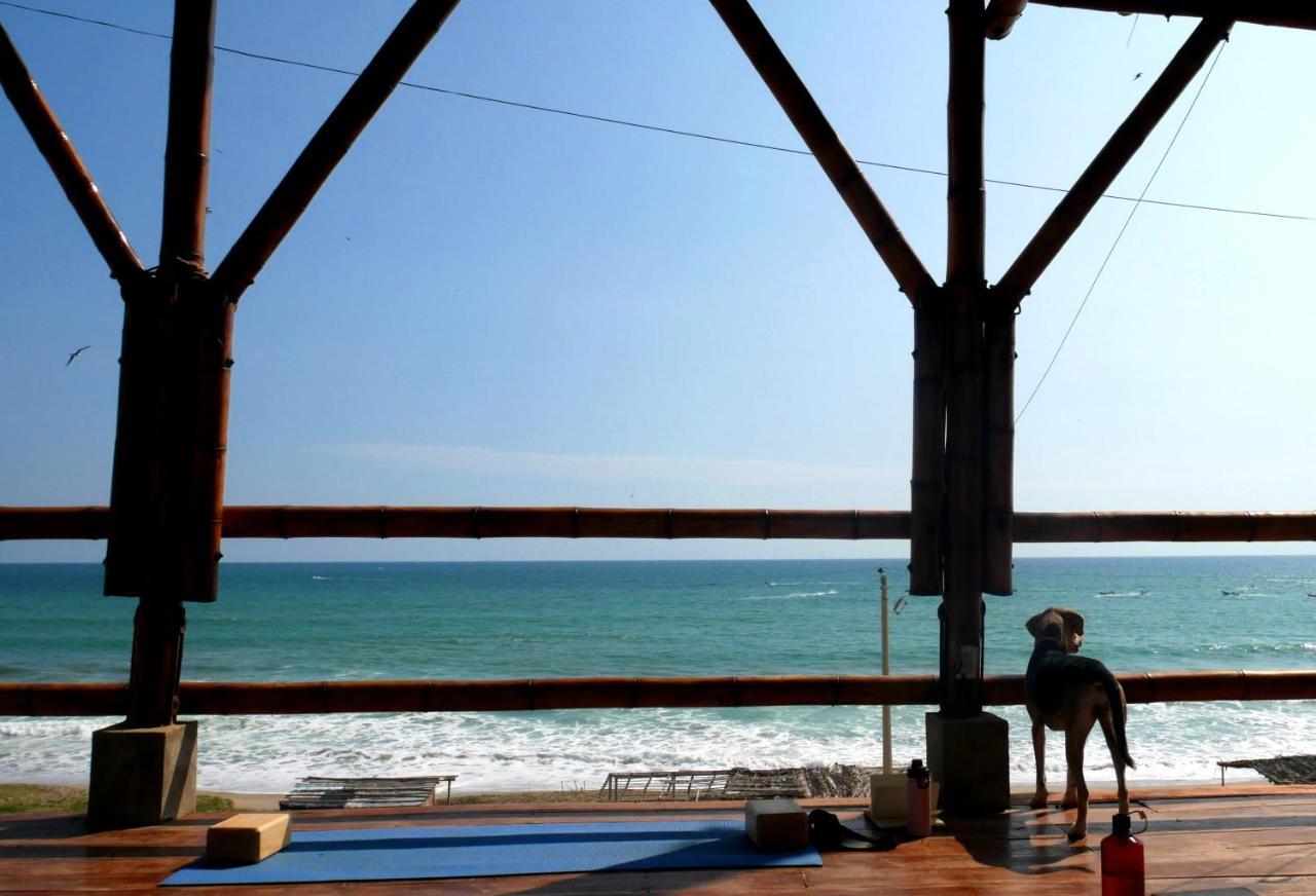 Free Spirit Ecuador, Puerto Engabao Hotel Екстериор снимка